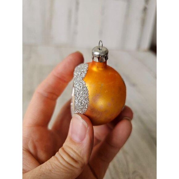 Vintage yellow glitter indent ball mercury glass ornament reflector Xmas tree - Picture 4 of 8